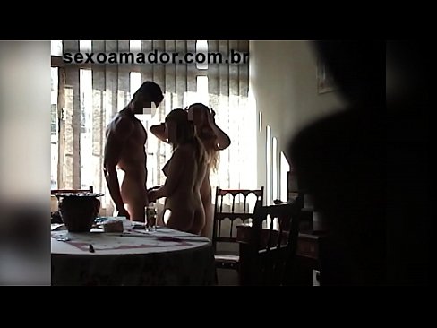 ❤️ यौन साथीहरूले एक विशाल मानिस र उहाँसँग थ्रीसमलाई निम्तो दिन्छन् ❤❌  हामी मा  ❌️❤